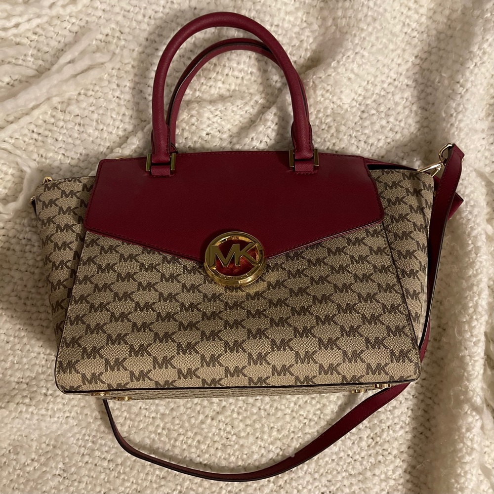 Michael Kors Crossbody Purse